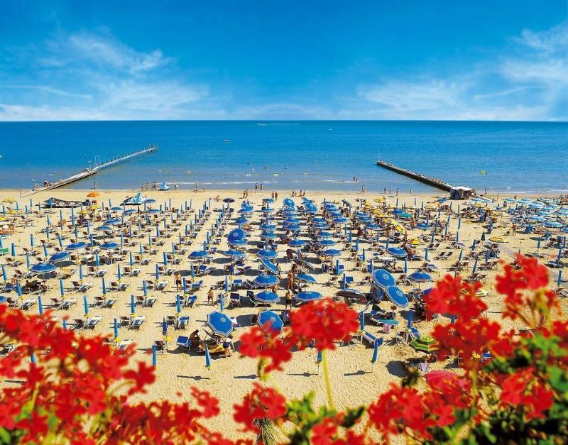 Hotel Capri Lido di Jesolo Exterior foto